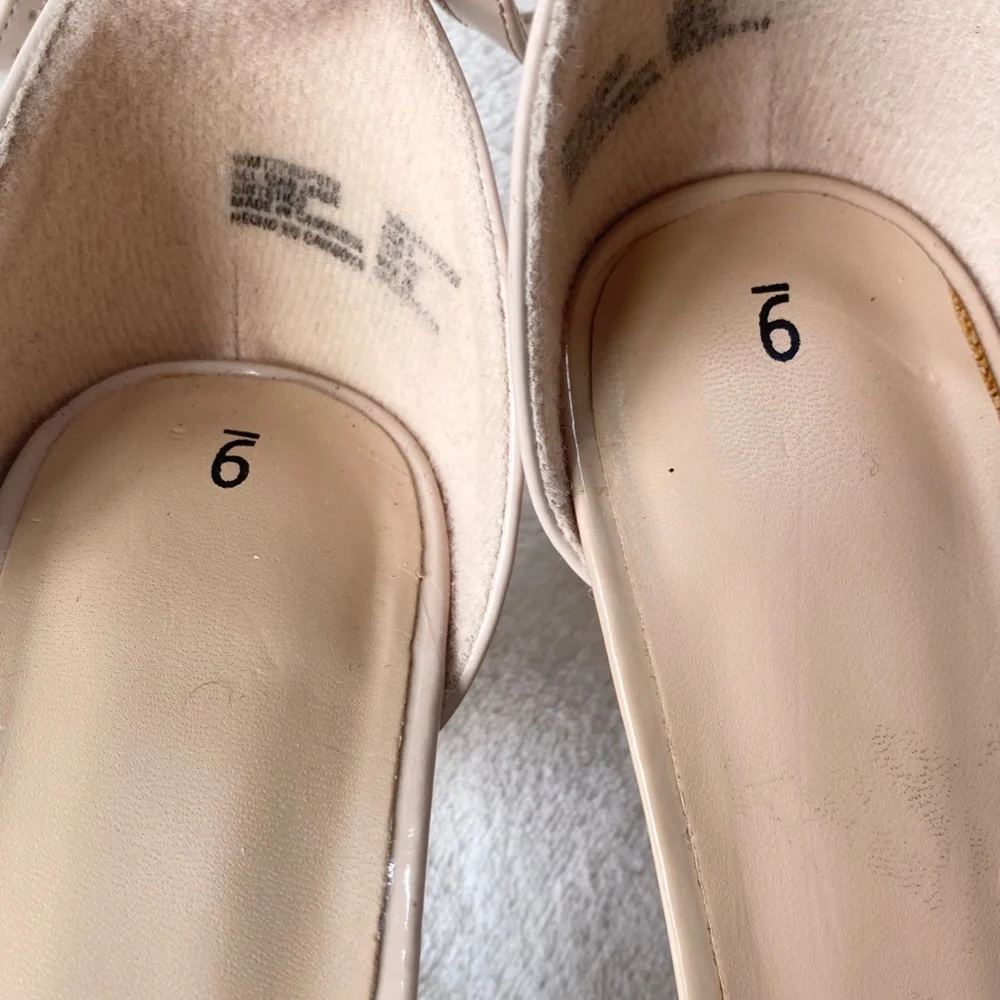 Time and Tru Ankle Strap Sandals Womens 9 Nude Beige Patent Heels - Picture 3 of 4